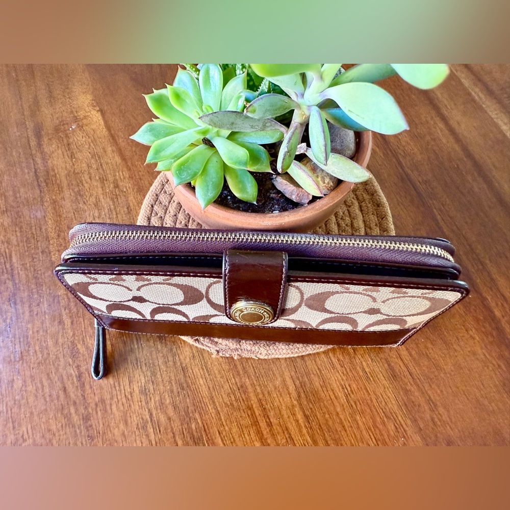 Coach Legacy 65th Anniversary Wallet Clutch - Picture 9 of 11
